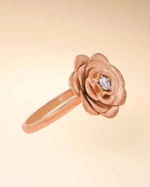 Flora Pavé Feminine Ring