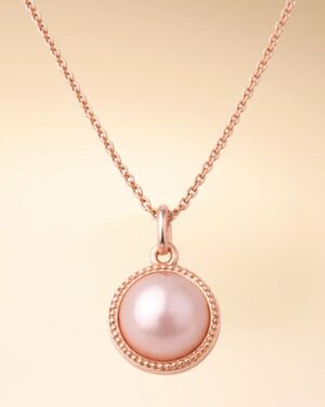 قلادة بيرلا